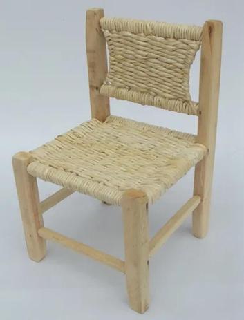 Cadeira Infantil De Madeira Tecida Com Palha De Milho - Palha Fina - Móveis  Infantis - Magazine Luiza