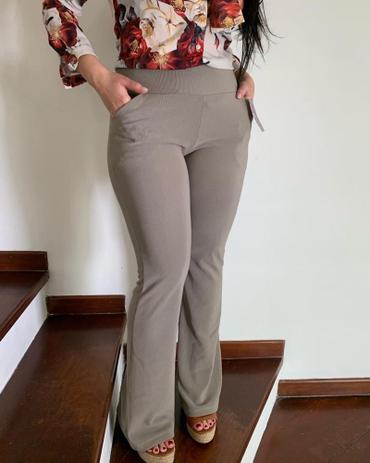 calça flare da moda