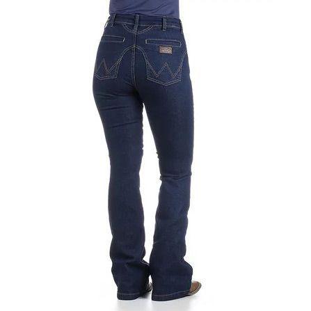 Calça Jeans Feminina Flare Azul com Elastano Wrangler Menor preço em Calça Jeans Feminina Flare Azul com Elastano Wrangler