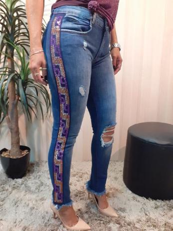 calça jeans feminina lança perfume