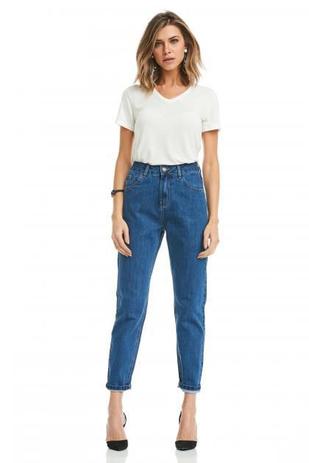 Calça Jeans Mom - Trama jeans Menor preço em Calça Jeans Mom - Trama jeans