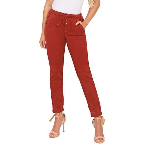 calça jeans bordo feminina