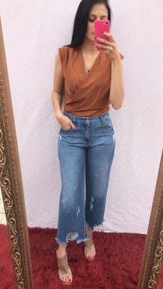 Calça Pantacourt Pantalona Jeans - Trama jeans Menor preço em Calça Pantacourt Pantalona Jeans - Trama jeans