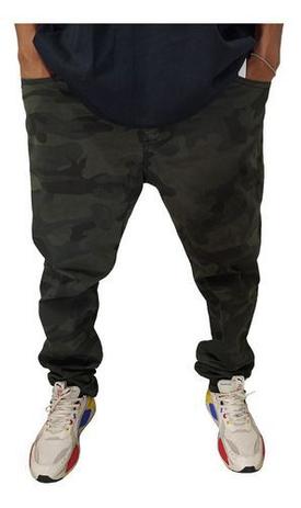 calça camuflada skate masculina