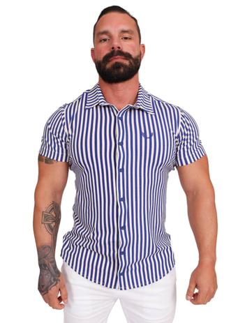 camiseta listrada branca e azul