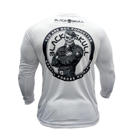 camiseta black skull dry fit