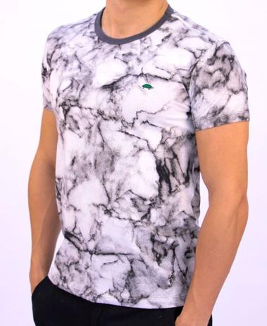 t shirt feminina manchada