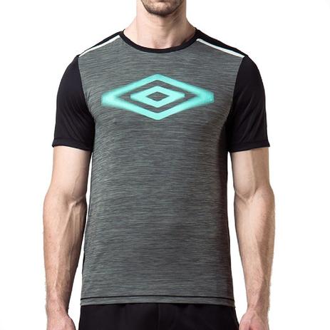 Camiseta Umbro FS Projects Biocolor Pró Masculina Menor preço em Camiseta Umbro FS Projects Biocolor Pró Masculina