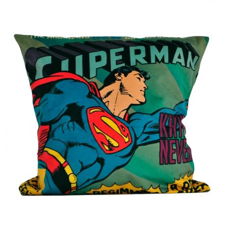 Capa de almofada poliester DCO SUPERMAN FLYING 45 X 45 CM - Metropole Menor preço em Capa de almofada poliester DCO SUPERMAN FLYING 45 X 45 CM - Metropole