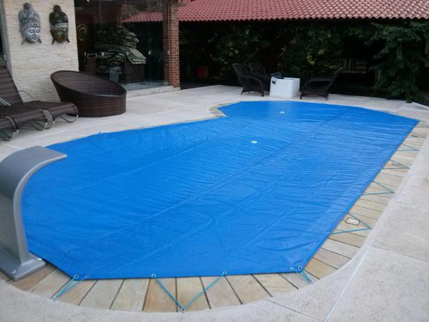 Capa de Piscina 2,5x1,7 Lona Forte de Protecao - Central capas Menor preço em Capa de Piscina 2,5x1,7 Lona Forte de Protecao - Central capas