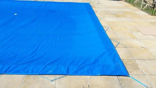 Capa de Piscina 2,8x2,4 Lona Forte Protecao - Central capas Menor preço em Capa de Piscina 2,8x2,4 Lona Forte Protecao - Central capas