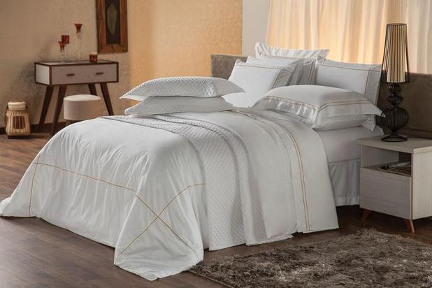 Capa para Edredom e Travesseiro King Duvet Premium Branco e Dourado - Plumasul Menor preço em Capa para Edredom e Travesseiro King Duvet Premium Branco e Dourado - Plumasul