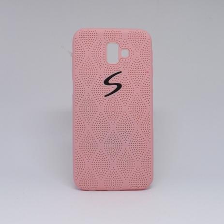Capa Samsung Galaxy J6 Plus Borracha com Furinhos - Capinha de Celular -  Magazine Luiza