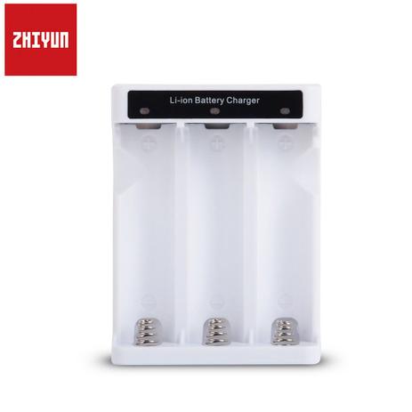 Carregador de Baterias para Estabilizador Eletrônico Crane 2 - Zhiyun-tech Menor preço em Carregador de Baterias para Estabilizador Eletrônico Crane 2 - Zhiyun-tech