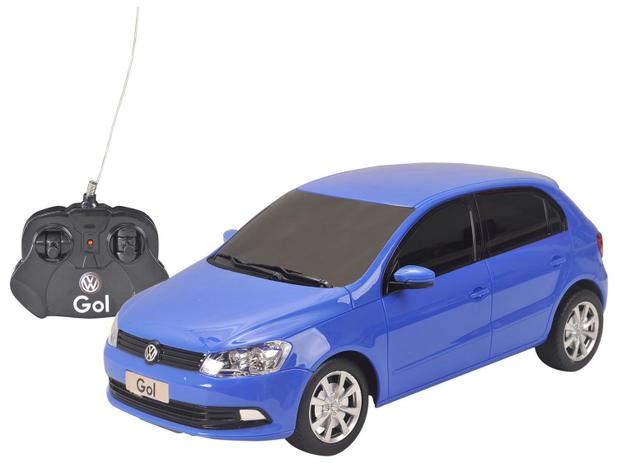 Carrinho De Controle Remoto Barbie 7 Funções Com Luz Candide em Promoção na  Americanas