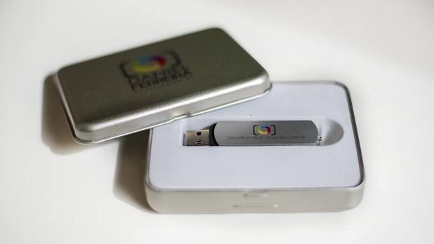 Case Metal Prata Fechado Personalizado para Pen Drive - Pen drive you é boa?