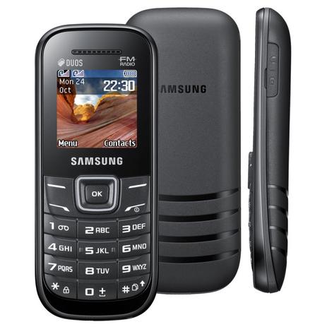 Celular Samsung E1207 Branco, Dual Chip, Desbloqueado, Viva-voz, Rádio FM e Fone de Ouvido Menor preço em Celular Samsung E1207 Branco, Dual Chip, Desbloqueado, Viva-voz, Rádio FM e Fone de Ouvido