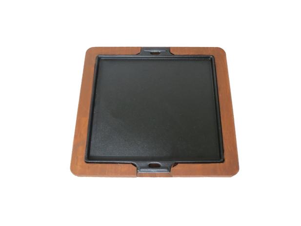 Chapa De Ferro 24x24cm Madeira - Panela Mineira/Fumil é boa?