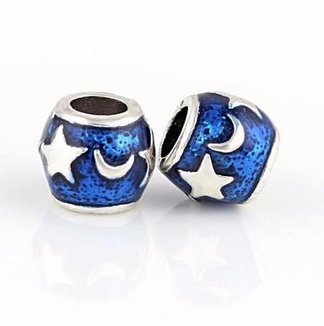 Charm Berloque Banhado Em Prata Lua Estrelas Azul - Margo bonita Menor preço em Charm Berloque Banhado Em Prata Lua Estrelas Azul - Margo bonita