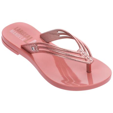 chinelo larissa manoela