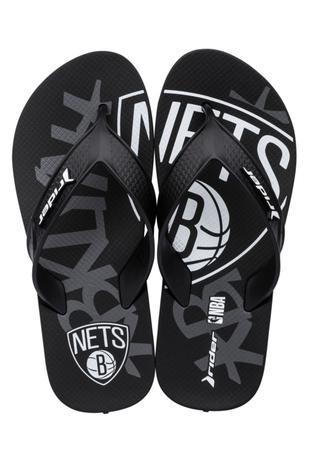 Chinelo Masculino Rider Street Bold NBA 11585 Nets Menor preço em Chinelo Masculino Rider Street Bold NBA 11585 Nets