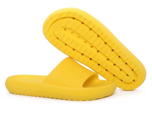 Chinelo Nuvem Slide Blogueira Fashion fly feet Flexível macio Confortável  Lançamento Verão-Store P.B - Fly Feet Nuvem - Outros Moda e Acessórios -  Magazine Luiza