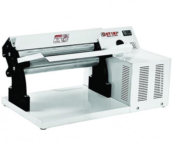 Cilindro Elétrico para Massas Pastel Pão Pizza ( Roletes em Alumínio ) Branco B300 Botini Menor preço em Cilindro Elétrico para Massas Pastel Pão Pizza ( Roletes em Alumínio ) Branco B300 Botini