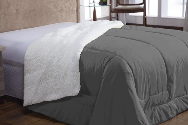 Coberdrom Edredom Dupla Face Casal Queen Microfibra Com Sherpa Premium - Cinza - Aretusa Confecções Menor preço em Coberdrom Edredom Dupla Face Casal Queen Microfibra Com Sherpa Premium - Cinza - Aretusa Confecções