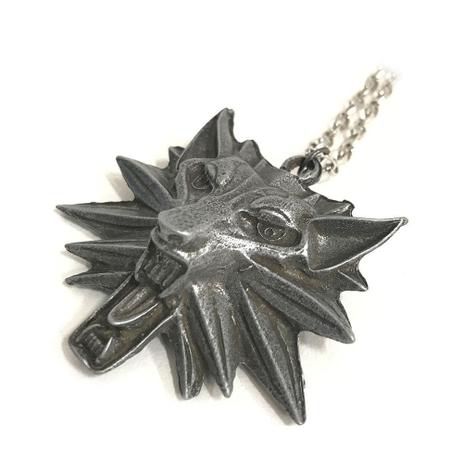 Colar The Witcher 3: Wild Hunt - Escola do Lobo - Modelo 3 - Sem marca Menor preço em Colar The Witcher 3: Wild Hunt - Escola do Lobo - Modelo 3 - Sem marca