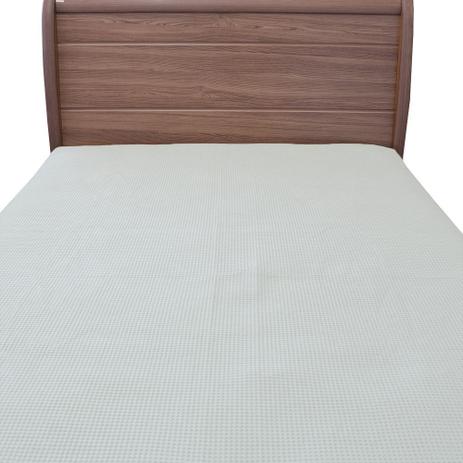 Colcha Casal Piquet Favo Liso - Branca - Döhler Menor preço em Colcha Casal Piquet Favo Liso - Branca - Döhler