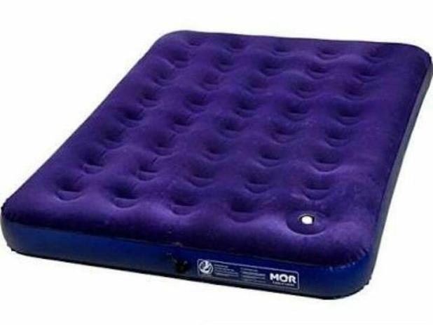 Colchão Inflável Casal Mor + Inflador Embutido + Kit Reparo Menor preço em Colchão Inflável Casal Mor + Inflador Embutido + Kit Reparo