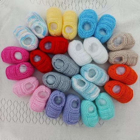 Combo 13 Sapatinhos de Bebê de Tricô Cores Diversas - 0 a 3 meses - Lojinha  Uai - Kits Enxoval para Berço - Magazine Luiza
