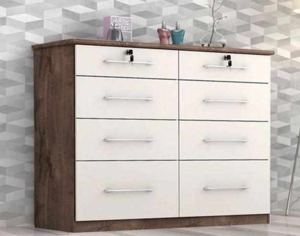 Cômoda Monique 8 Gavetas Chocolate/Off White - Quarta Divisão é boa?