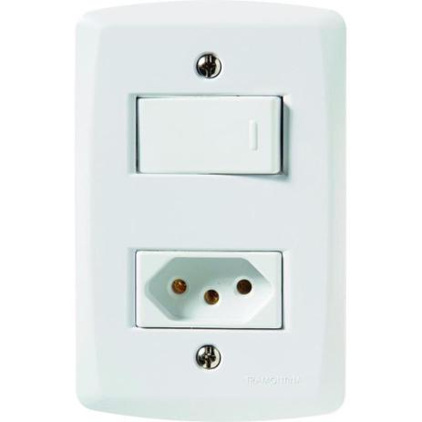 Conjunto 1 interruptor paralelo + 1 tomada 2P+T 10A 4x2 - LUX2 - Tramontina Menor preço em Conjunto 1 interruptor paralelo + 1 tomada 2P+T 10A 4x2 - LUX2 - Tramontina