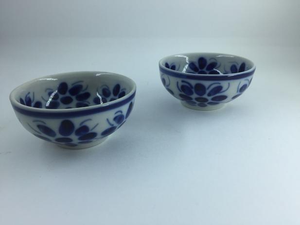 Conjunto de 2 bowls (pequenos) feito e pintado a mão - Porcelana Monte Sião Menor preço em Conjunto de 2 bowls (pequenos) feito e pintado a mão - Porcelana Monte Sião