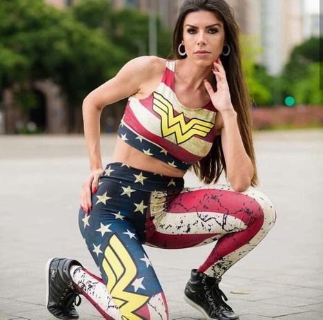 conjunto de roupa para mulher
