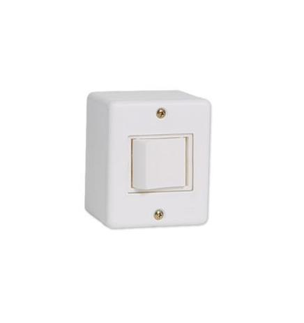 Conjunto de Sobrepor 1 Interruptor intermediario 10A 250V 6332 Ilumi Menor preço em Conjunto de Sobrepor 1 Interruptor intermediario 10A 250V 6332 Ilumi