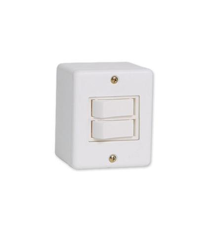 Conjunto de Sobrepor 1 Interruptor simples +1 Interruptor paralelo 6323 Ilumi Menor preço em Conjunto de Sobrepor 1 Interruptor simples +1 Interruptor paralelo 6323 Ilumi