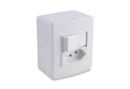 Conjunto de sobrepor 1 tomada e 1 interruptor force line - Forceline Menor preço em Conjunto de sobrepor 1 tomada e 1 interruptor force line - Forceline