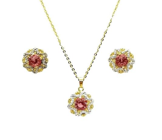 Conjunto floral de corrente com pingente e brincos - Planeta rubi Menor preço em Conjunto floral de corrente com pingente e brincos - Planeta rubi
