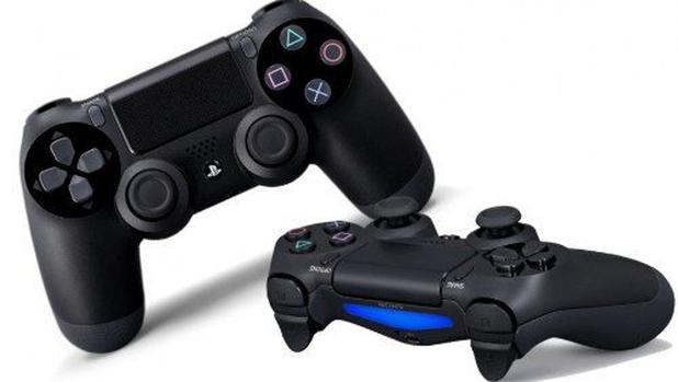 Controle Ps4 Preto Dualshock 4 Original Sony Menor preço em Controle Ps4 Preto Dualshock 4 Original Sony