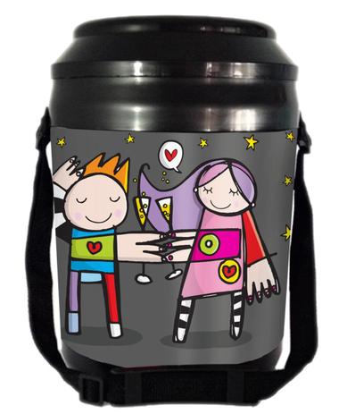 Cooler Térmico 16 Latas Casal Brindando Alegra Store Menor preço em Cooler Térmico 16 Latas Casal Brindando Alegra Store