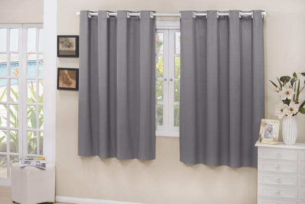 Cortina Blackout de PVC 2,00m x 1,30m Cinza Corta Luz - Feffo Cortinas Menor preço em Cortina Blackout de PVC 2,00m x 1,30m Cinza Corta Luz - Feffo Cortinas