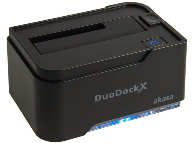 Dock Station Akasa DuoDock X USB 3.0 1 HDs 2.5” ou 3.5” SATA Preto - AK-DK03U3-BKBR Menor preço em Dock Station Akasa DuoDock X USB 3.0 1 HDs 2.5” ou 3.5” SATA Preto - AK-DK03U3-BKBR
