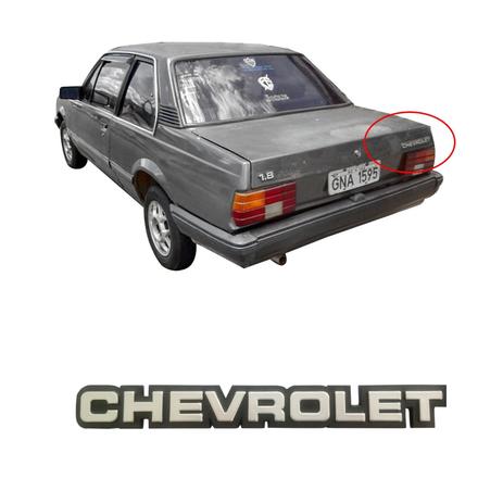Emblema CHEVROLET da Tampa do Porta-malas Monza 1988 1989 1990 - Marcon Menor preço em Emblema CHEVROLET da Tampa do Porta-malas Monza 1988 1989 1990 - Marcon
