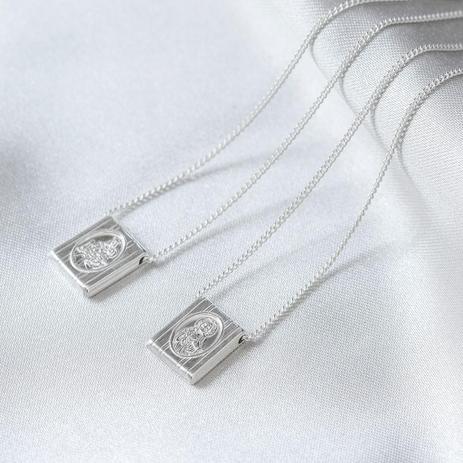 Escapulário de Prata com Medalha Retangular de Nossa Senhora do Carmo - Prata fina Menor preço em Escapulário de Prata com Medalha Retangular de Nossa Senhora do Carmo - Prata fina