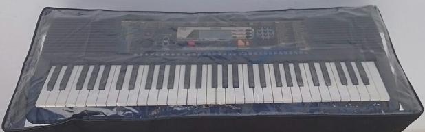 EXPOSITORA CRISTAL PARA TECLADOS ROLAND FA 08, JUNO-DS88 E OUTROS (142x35x15cm) - Clave bag Menor preço em EXPOSITORA CRISTAL PARA TECLADOS ROLAND FA 08, JUNO-DS88 E OUTROS (142x35x15cm) - Clave bag