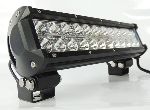 Farol Barra 24 LEDs 72W 200mts Alcance 3600 Lumens - Orion Menor preço em Farol Barra 24 LEDs 72W 200mts Alcance 3600 Lumens - Orion