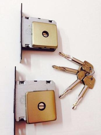 Fechadura 3F Trava Tetra 440 Quadrada Dourada Dupla 4 Chaves - Soprano Menor preço em Fechadura 3F Trava Tetra 440 Quadrada Dourada Dupla 4 Chaves - Soprano