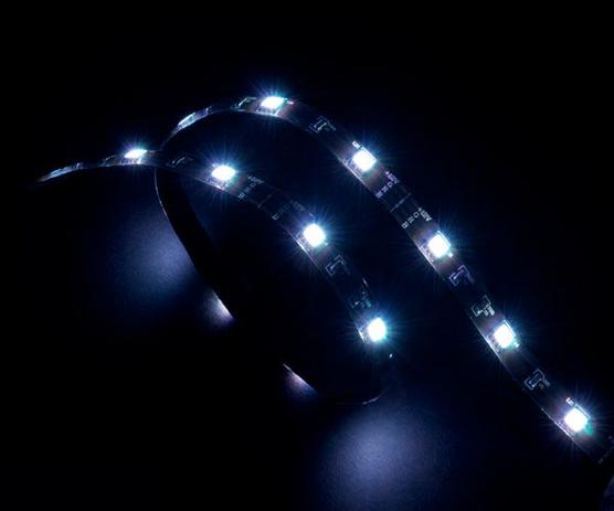 Fita de LED Akasa Vegas - Branco - 60cm - AK-LD02-05WH Menor preço em Fita de LED Akasa Vegas - Branco - 60cm - AK-LD02-05WH